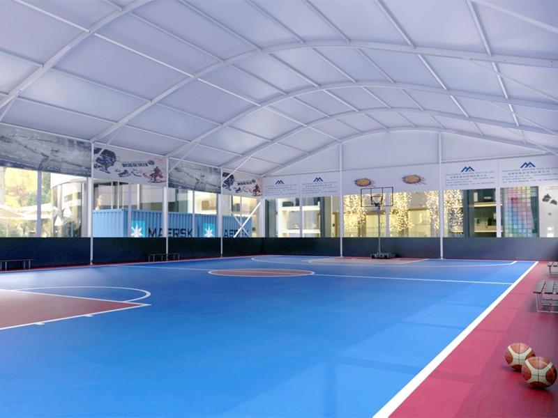 terrain de sport.jpg
