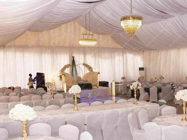 Tente de fête de mariage