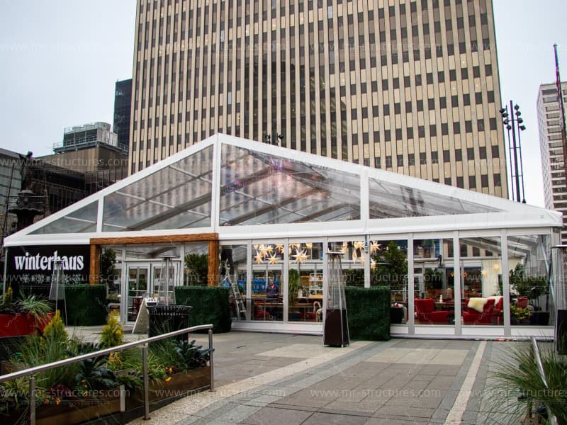 large clear span tent